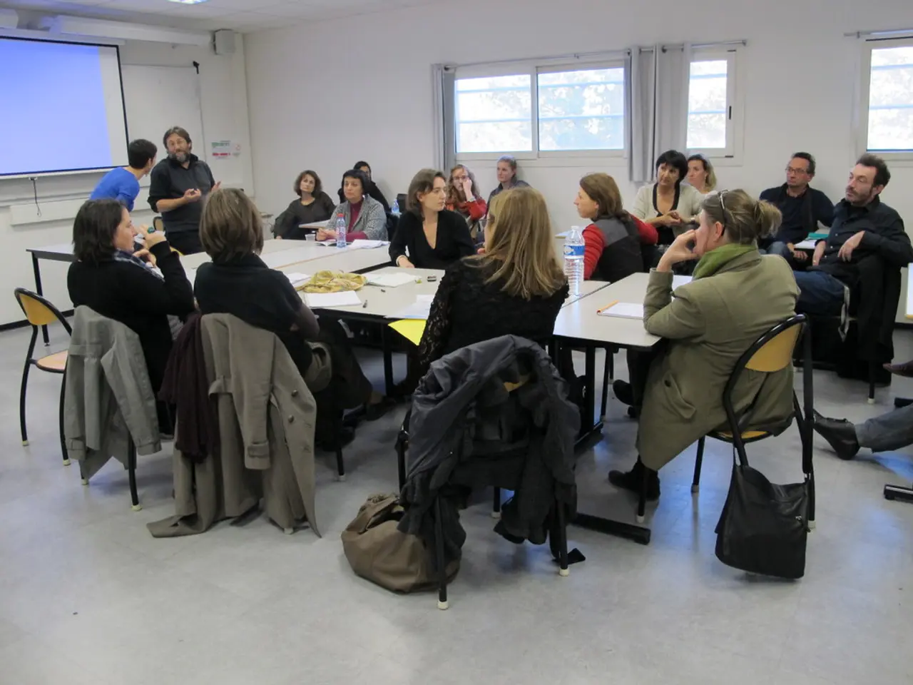 Reinventing Workplace Camaraderie: Harnessing Social Media for Team Cohesion