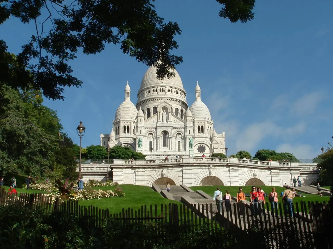 Neighbor's Unruly Hedge Fell to My Scissors: Unveiling Pruning Protocol Everybody Ought to Master