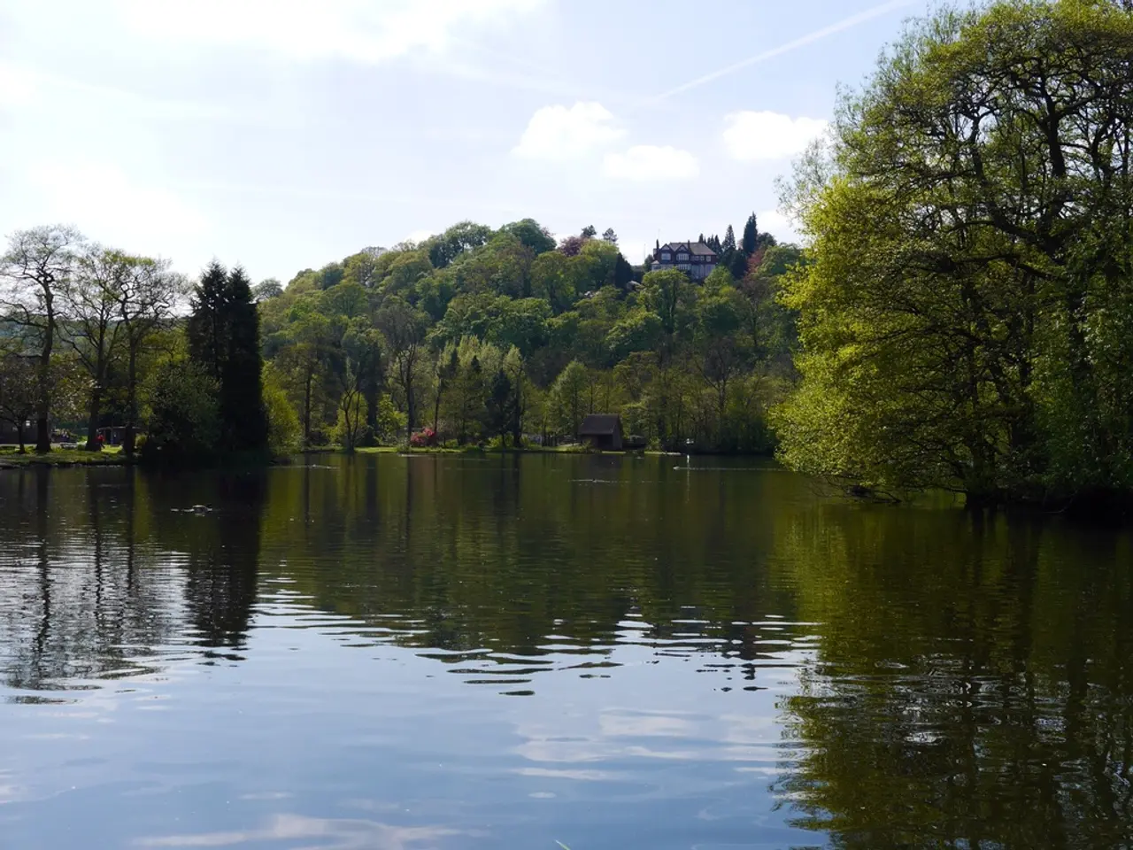 Three-point-nine-kilometer trek