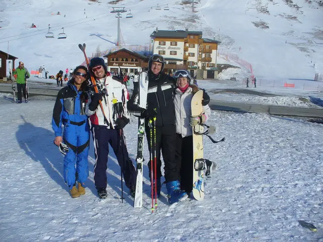 Object of a Dimension Wider Than 30 Centimeters