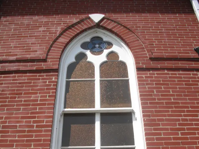 Mastering the art of sealing a window: Insights from professionals