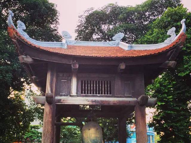 Discovering the Minimal Difference: Rather than couping up $60 for a bicycle bell, I opted for a...