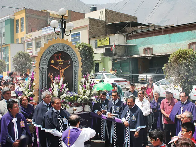 Yearly Gardeners' Event: Stage Concert and Blooms for the Spectators