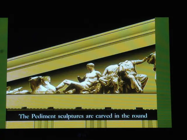 "Review of Hisense Canvas TV: A Stunning Television Appreciably Overpriced"