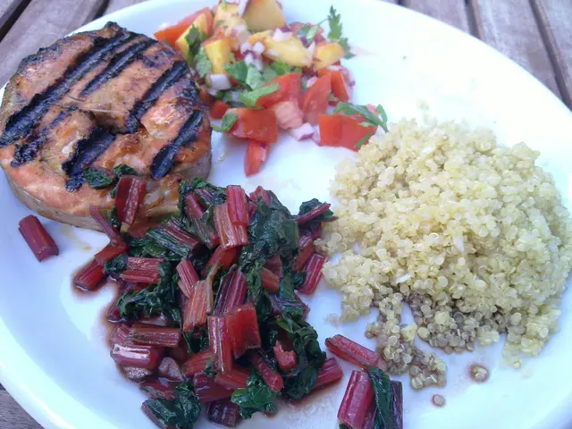 Summer meal plan organizes around seventeen easy-to-make casserole dishes