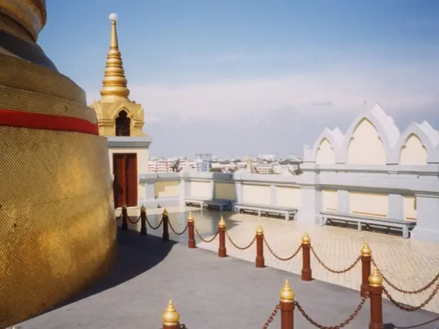 Redefining Aesthetics for Sky-High Living in Dubai: Rooftop Interior Design