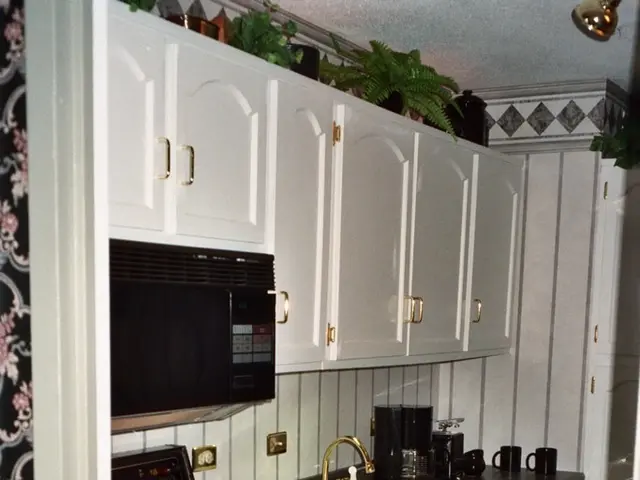 Latest Home Decor Fashions: In-Style and Outdated Designs