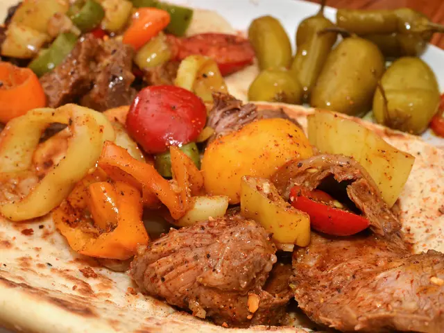 Cozy Winter Meals to Prepare in Your Camper - Simple and Warm Recipes for Cold Nights Away