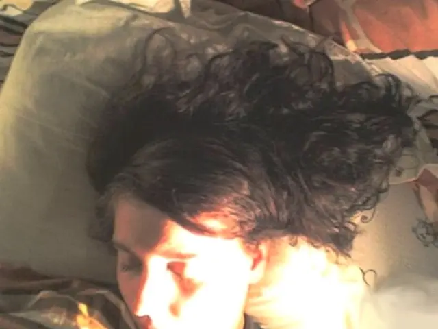 Perfectly Contoured Pillow for Maximum Comfort: A Must-Have Accessory