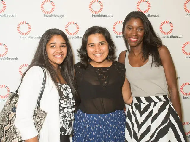 Diplomats Grilling Outdoors During Summer's Sunshine, Emphasizing Hygiene