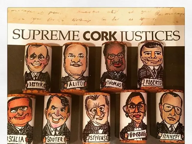 "Exploring 23 Animated and Interactive Information Graphics: Lessons to Glean"