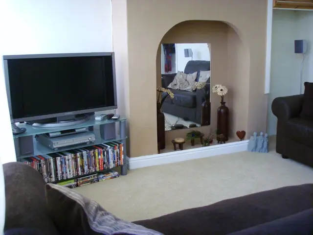 Samsung expands its artistic offerings with the introduction of the Liberty collection on its Art...