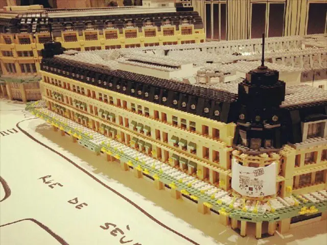 Financial centres need to prioritize transparency, justice, and stability for effective growth.