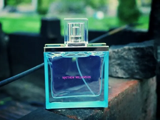 Cozy Hearth Fragrances Emit a Warm, Antique Hearth Ambience